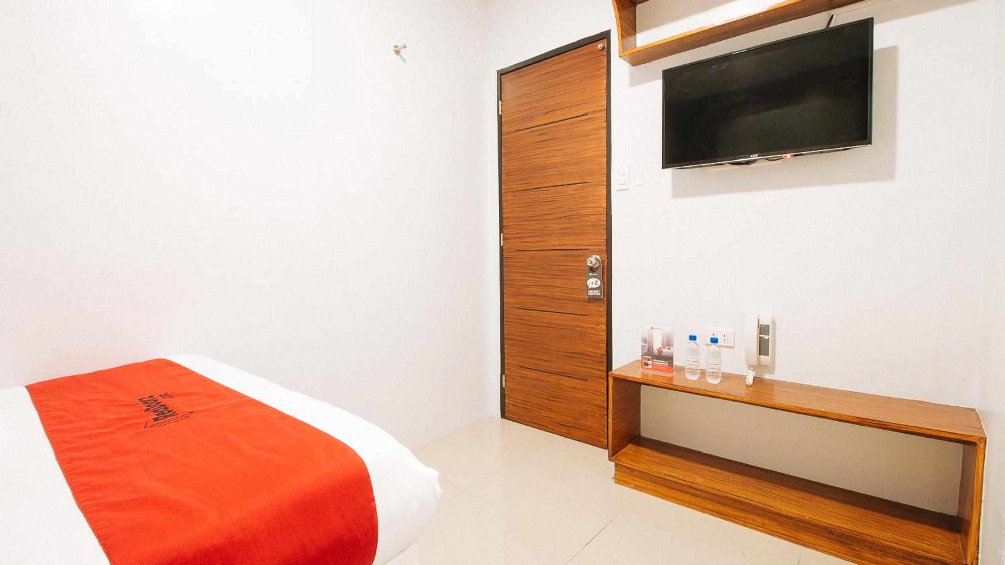 RedDoorz near Quiapo Church Manila Zewnętrze zdjęcie